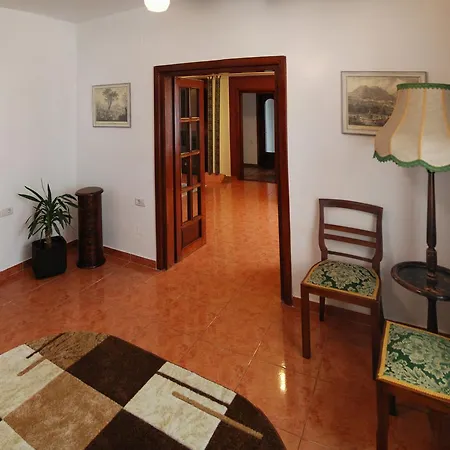 Center Apartment